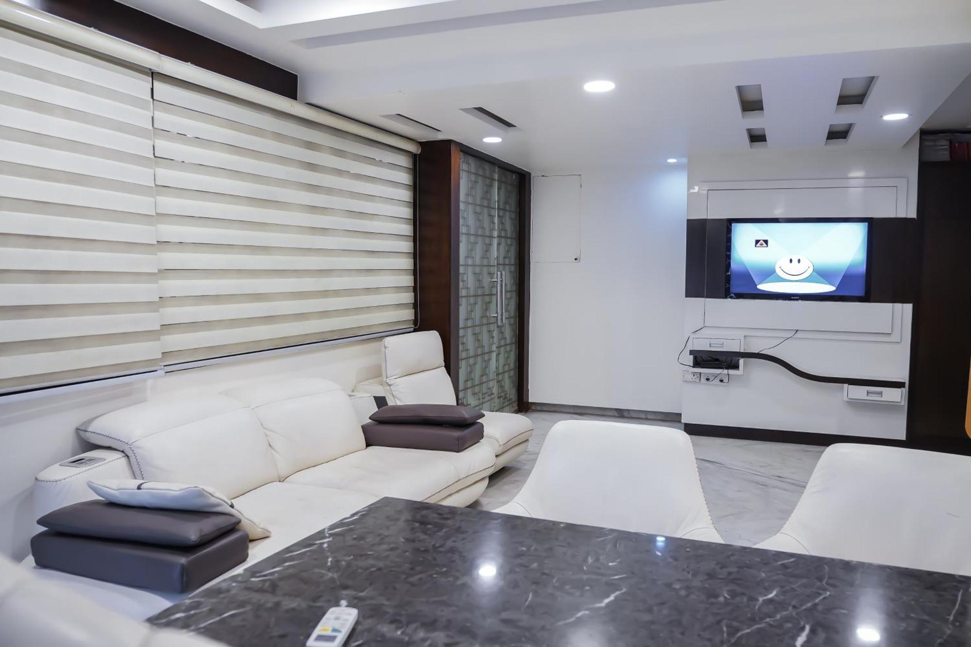 Hotel Le Benz - Train Station New Delhi