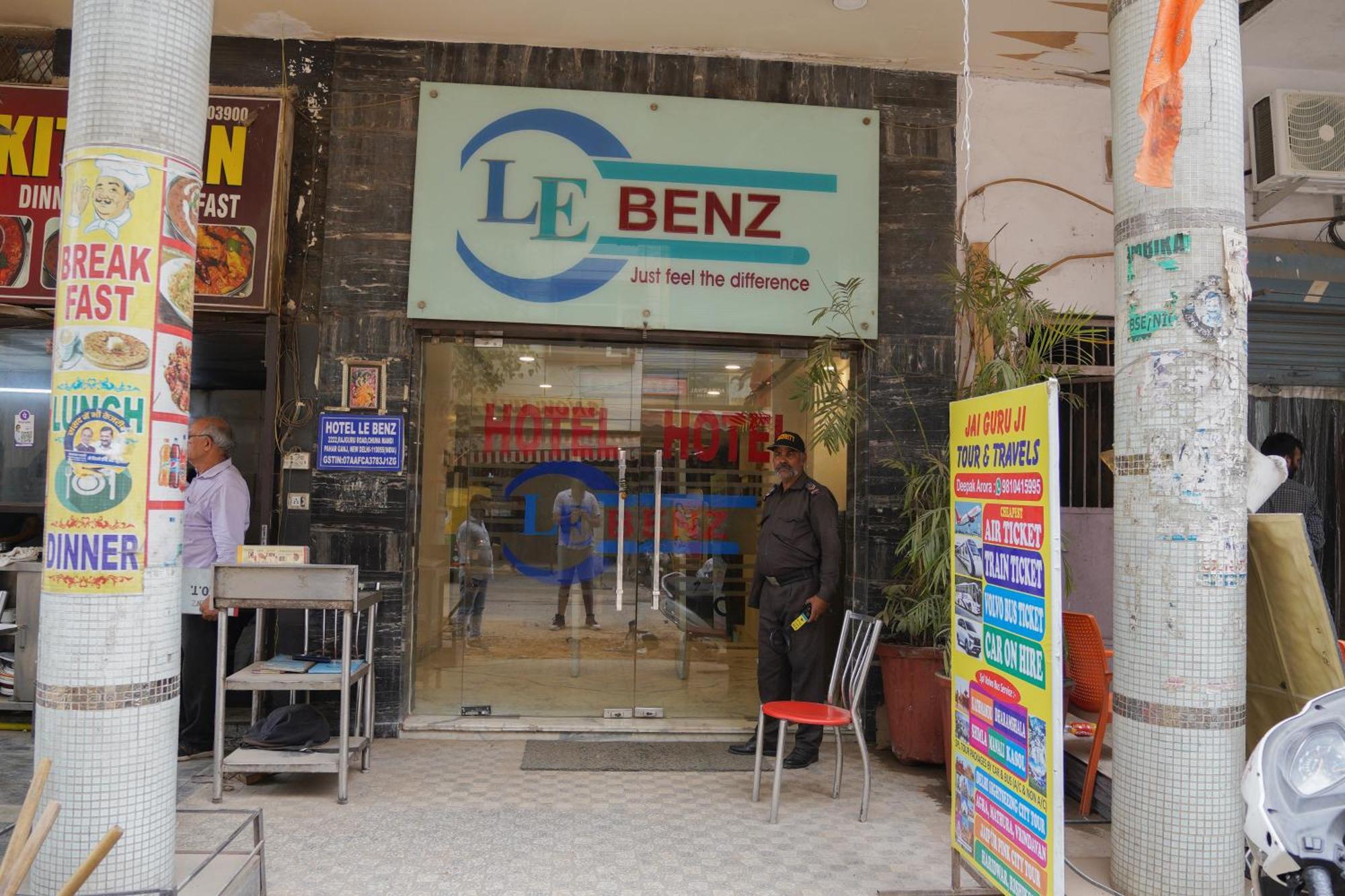 Le Benz - Train Station 3* New Delhi