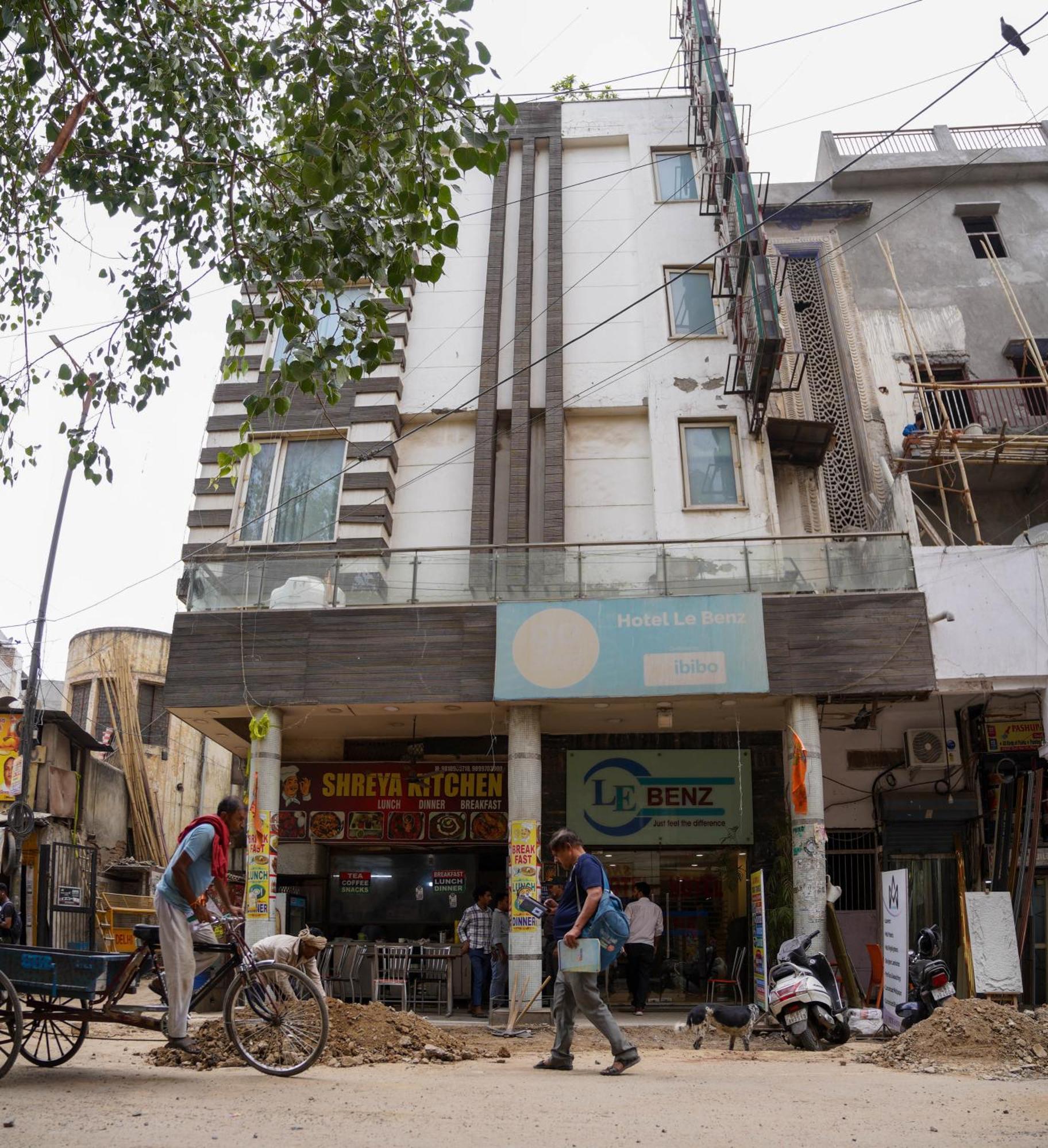 Hotel Le Benz - Train Station New Delhi